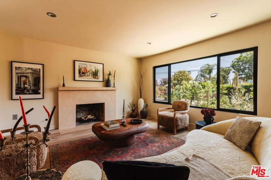 House in Altadena, California, United States 3 - 18689778