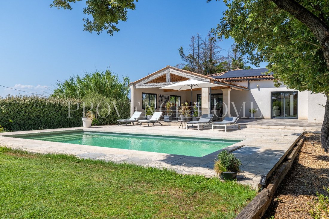 House in Taillades, Provence-Alpes-Côte d'Azur, France 1 - 18688407