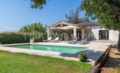 House in Taillades, Provence-Alpes-Côte d'Azur, France 1