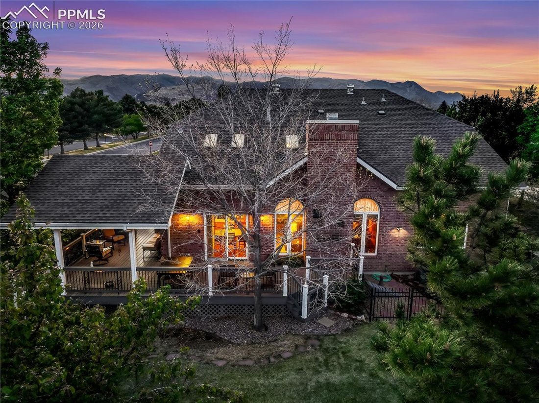 Casa a Colorado Springs, Colorado, Stati Uniti 2 - 17749539
