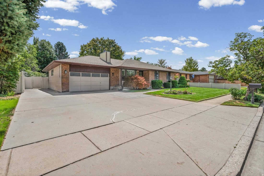 House in Sandy, Utah, United States 5 - 18689903