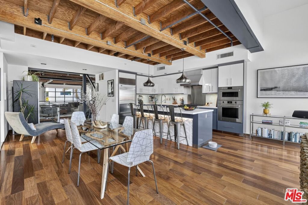 House in Los Angeles, California, United States 3 - 18689777