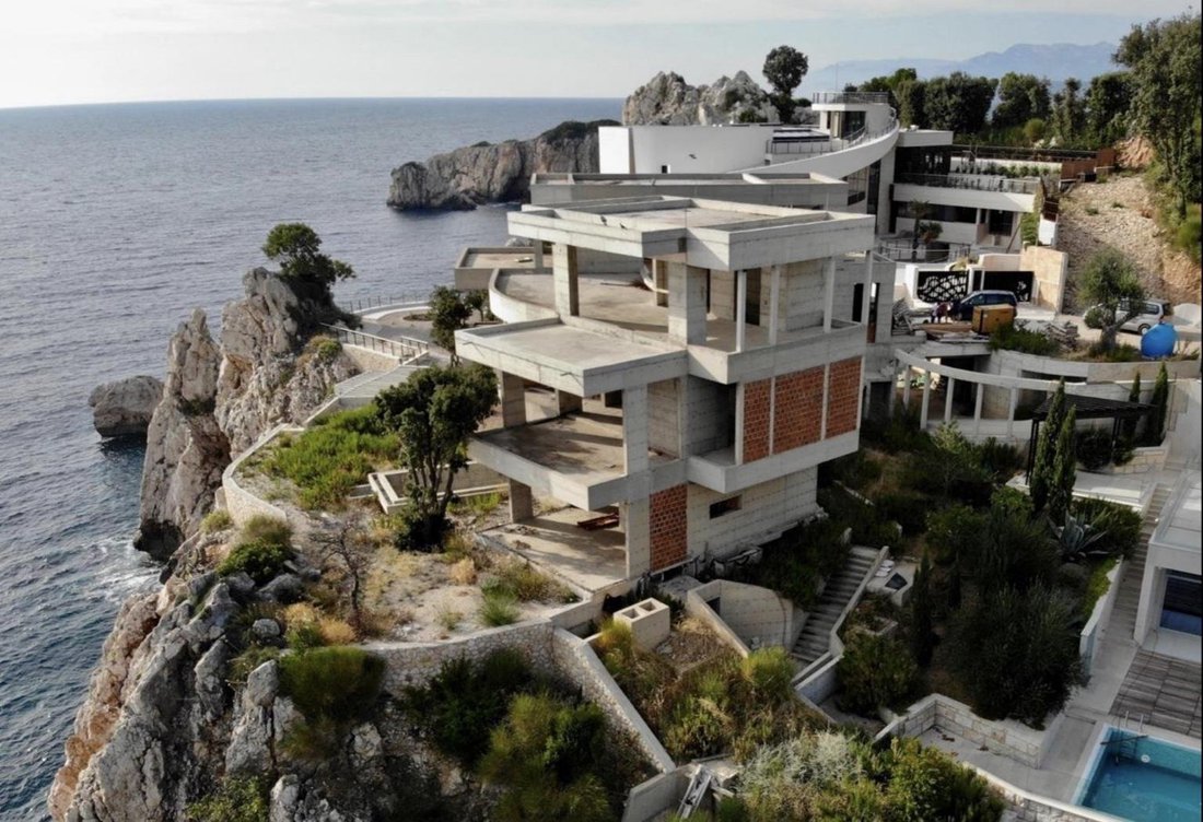 House in Montenegro 3 - 18688202