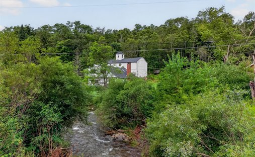 House in Livingston Manor, New York, United States 1