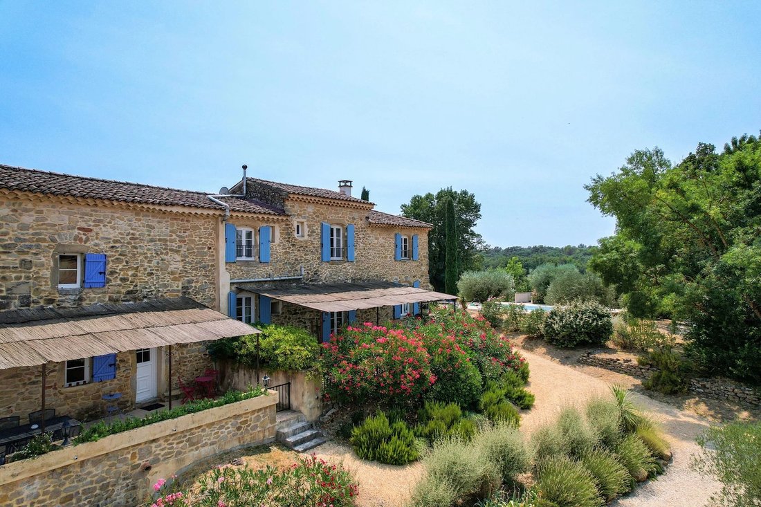 Estate in Uzès, Occitania, France 4 - 18688243