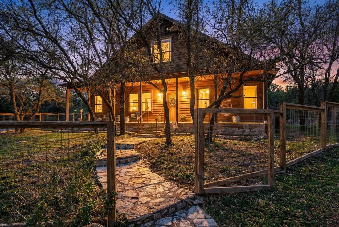 House in Spicewood, Texas, United States 1 - 18690087