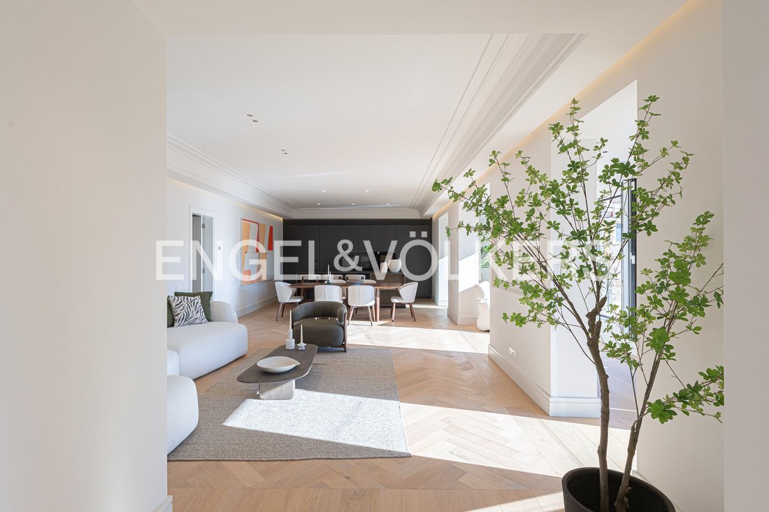 Apartment in Eixample, Barcelona, Spain 3 - 15055513