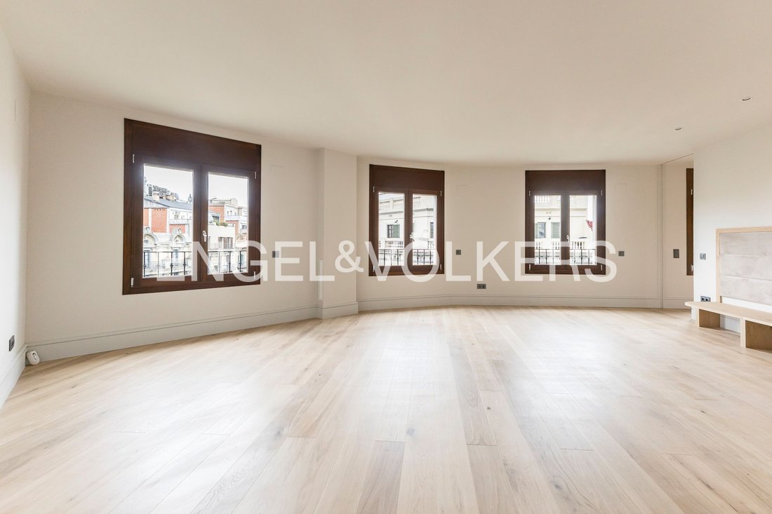 Appartement à Eixample, Barcelone, Espagne 1 - 17136040