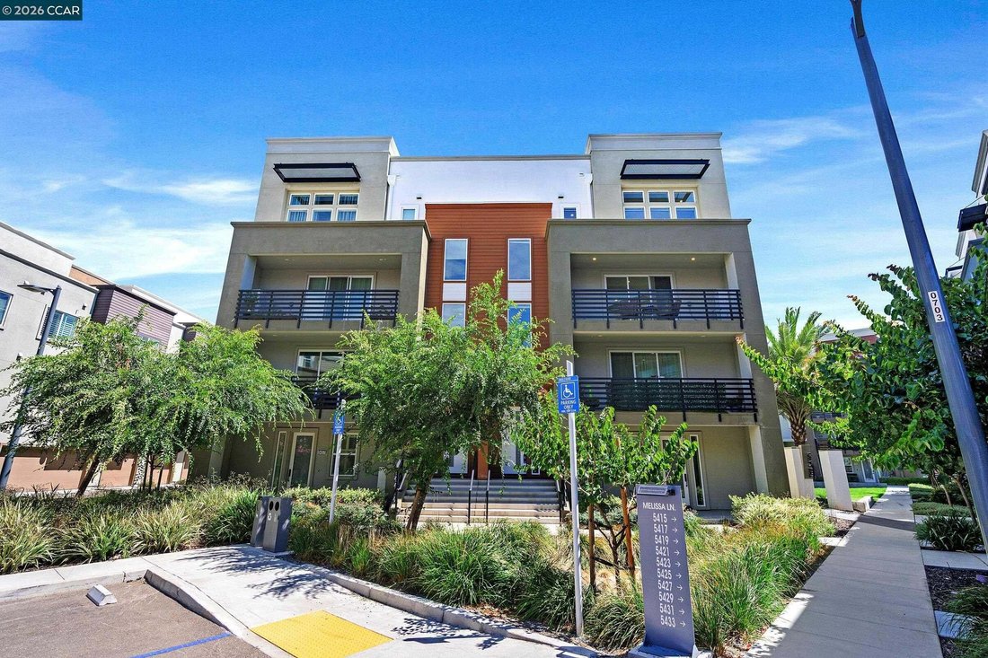 Townhouse in Dublin, California, United States 2 - 18689710