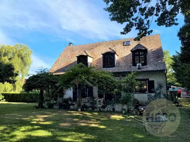 House in Jouars-Pontchartrain, Ile-de-France, France 1 - 16584006