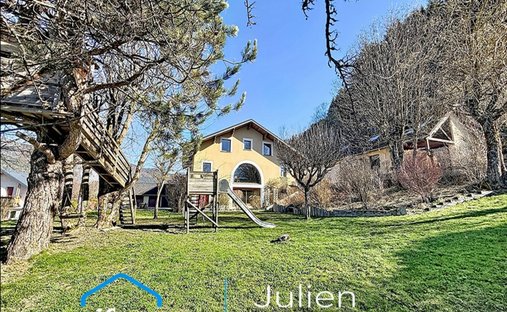 House in Meaudre, Autrans-Méaudre en Vercors, France 1
