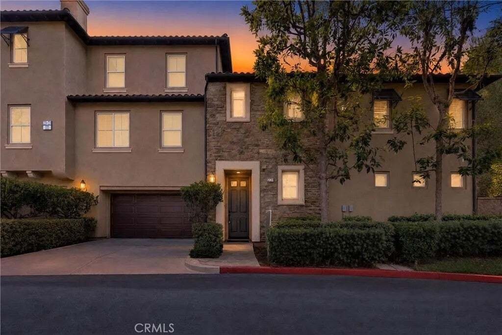 Condo in Irvine, California, United States 1 - 18690521