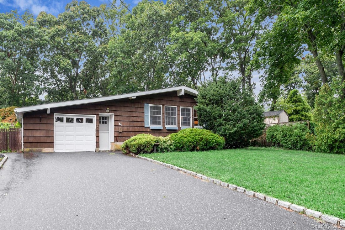 House in Lake Ronkonkoma, New York, United States 3 - 18691122