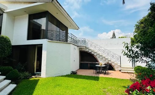 House in Naucalpan de Juárez, State of Mexico, Mexico 1