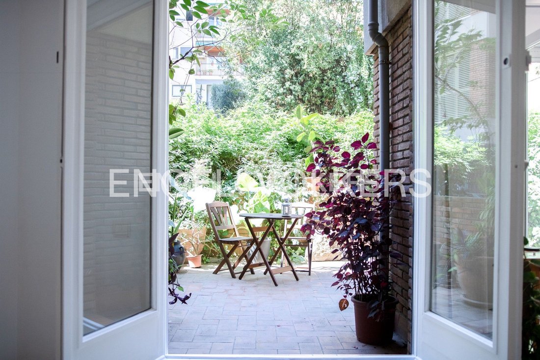 Apartment in Sarrià-Sant Gervasi, Barcelona, Spain 1 - 18563347