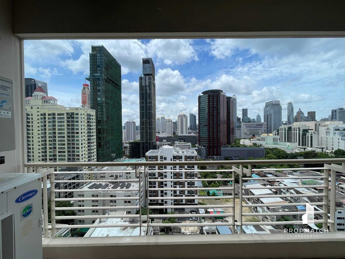 Condo in Bangkok, Bangkok, Thailand 1 - 18687261
