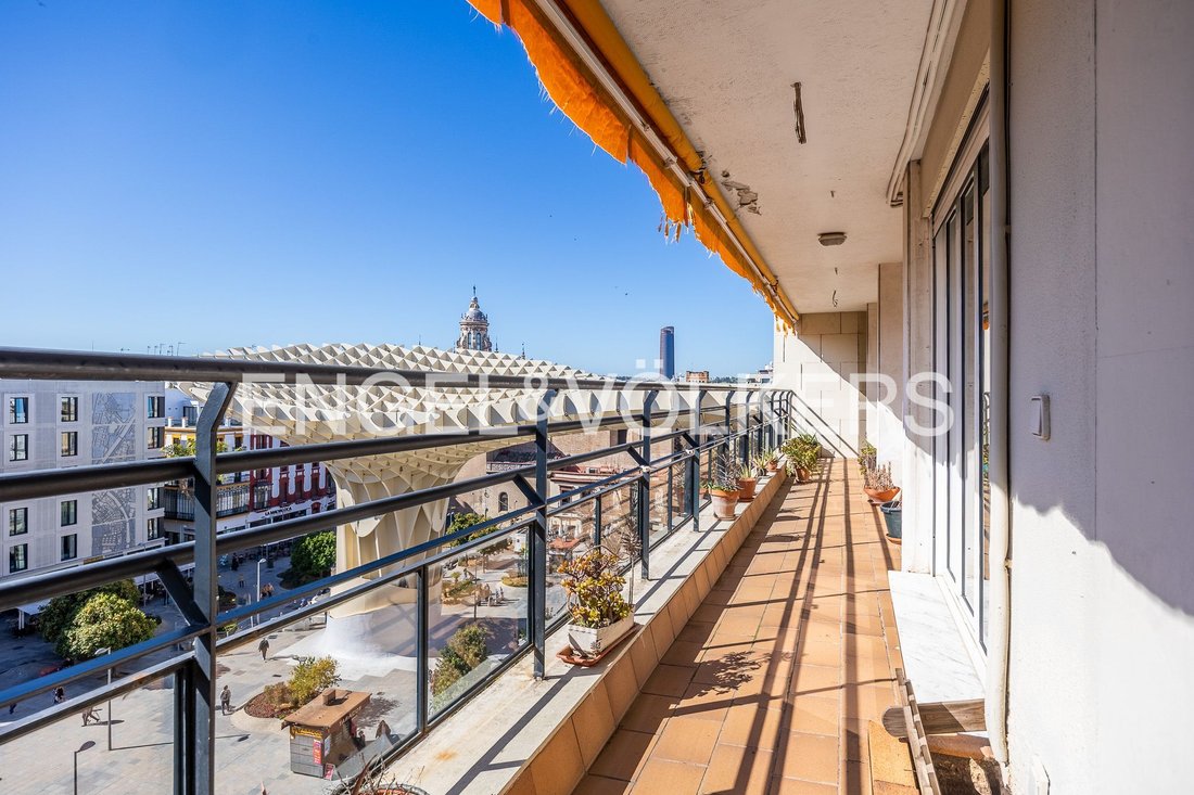 Penthouse in Casco Antiguo, Seville, Spain 2 - 17342640