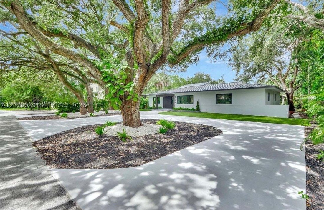 House in Miami, Florida, United States 3 - 18687281