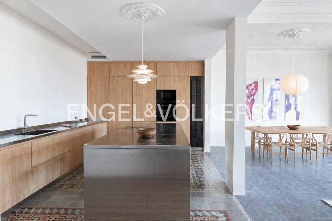 Apartment in Ciutat Vella, Barcelona, Spain 3 - 17782314