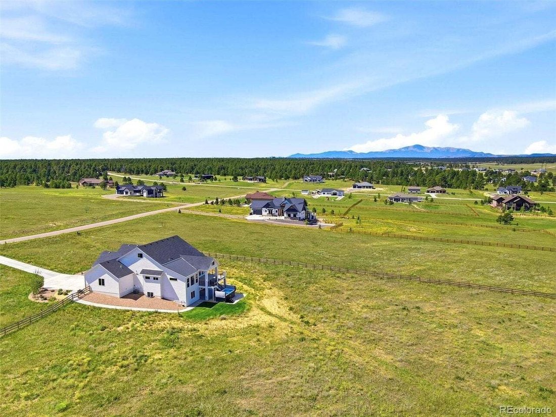 House in Colorado Springs, Colorado, United States 3 - 18690027