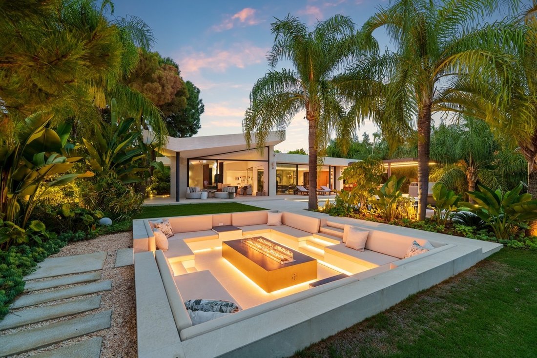 Villa in Elviria-Cabopino, Marbella, Spain 4 - 18689677