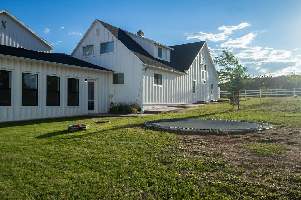House in Lapoint, Utah, United States 3 - 18688089