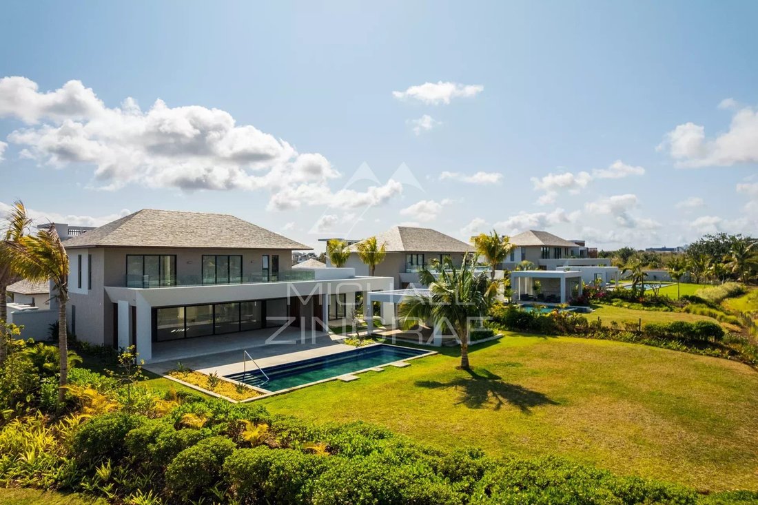 Villa in Grand Baie, Rivière du Rempart District, Mauritius 1 - 18688415