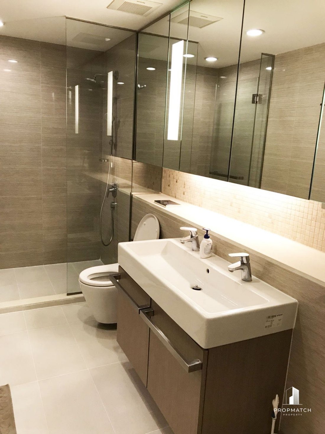 Condo in Bangkok, Bangkok, Thailand 1 - 18686581