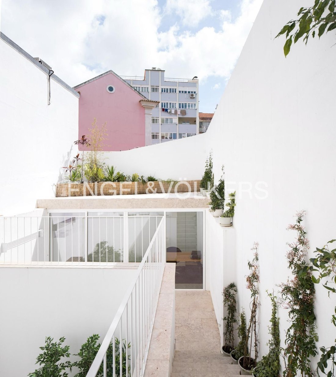 Apartment in Avenidas Novas, Lisbon, Portugal 5 - 18592965