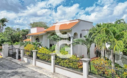 House in Alfredo V. Bonfil, Quintana Roo, Mexico 1