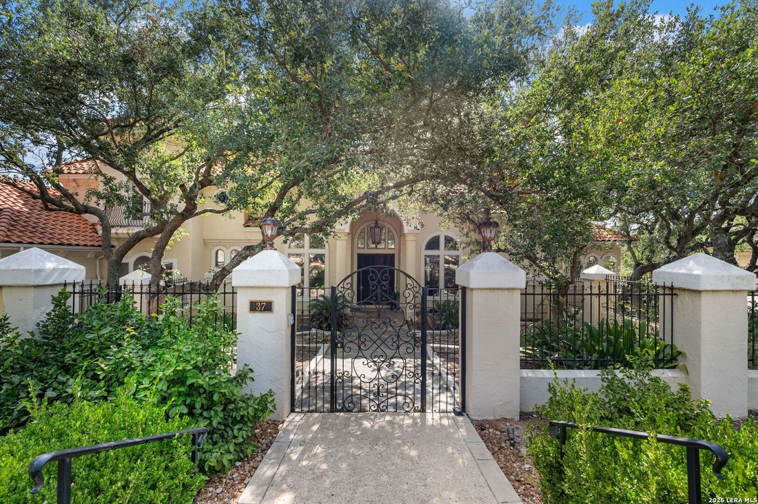 House in San Antonio, Texas, United States 3 - 18690642