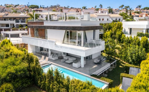 Villa a Estepona, Andalusia, Spagna 1