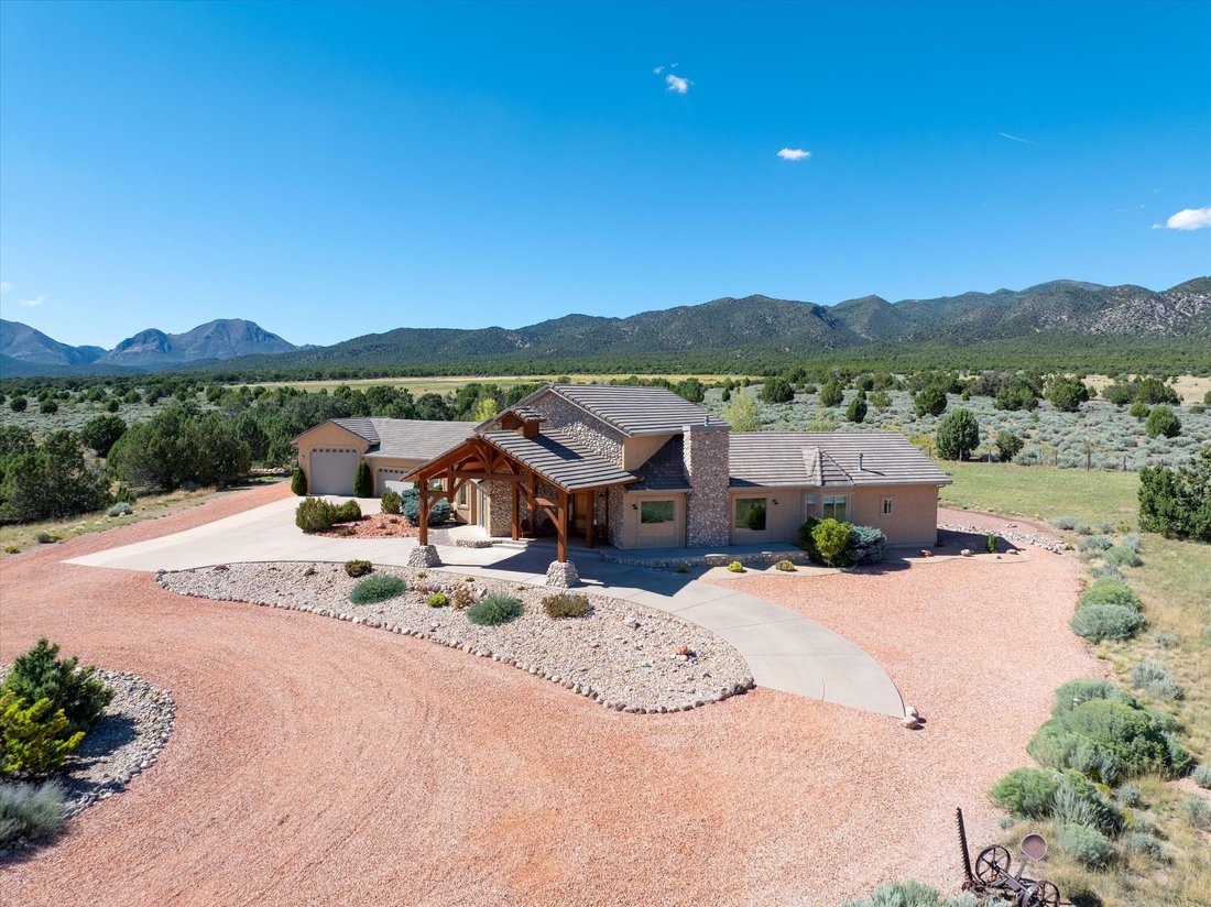 House in New Harmony, Utah, United States 2 - 18689613