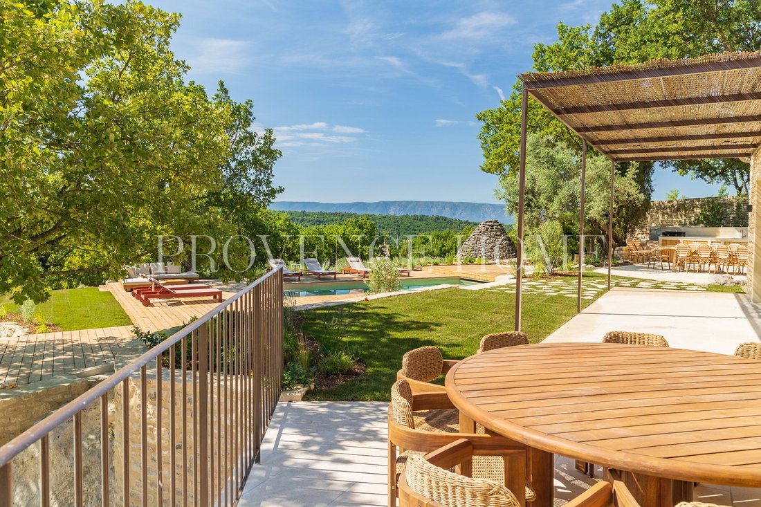 Country House in Gordes, Provence-Alpes-Côte d'Azur, France 2 - 18688405