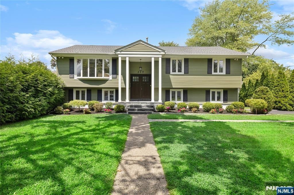 House in Paramus, New Jersey, United States 1 - 18690703