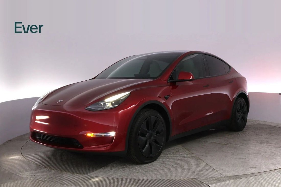 Suv in San Francisco, CA, United States 2 - 18683956