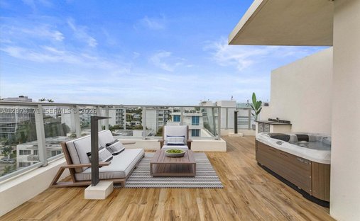 Condo in Bal Harbour, Florida, United States 1