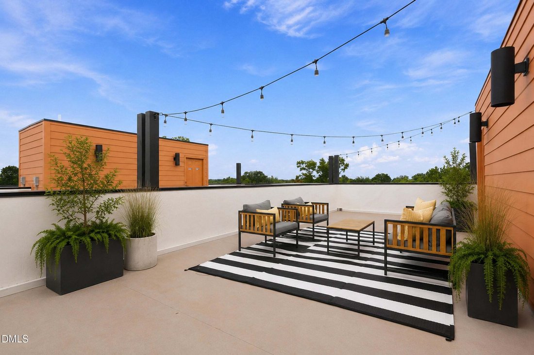 Condo in Raleigh, North Carolina, United States 2 - 18690042