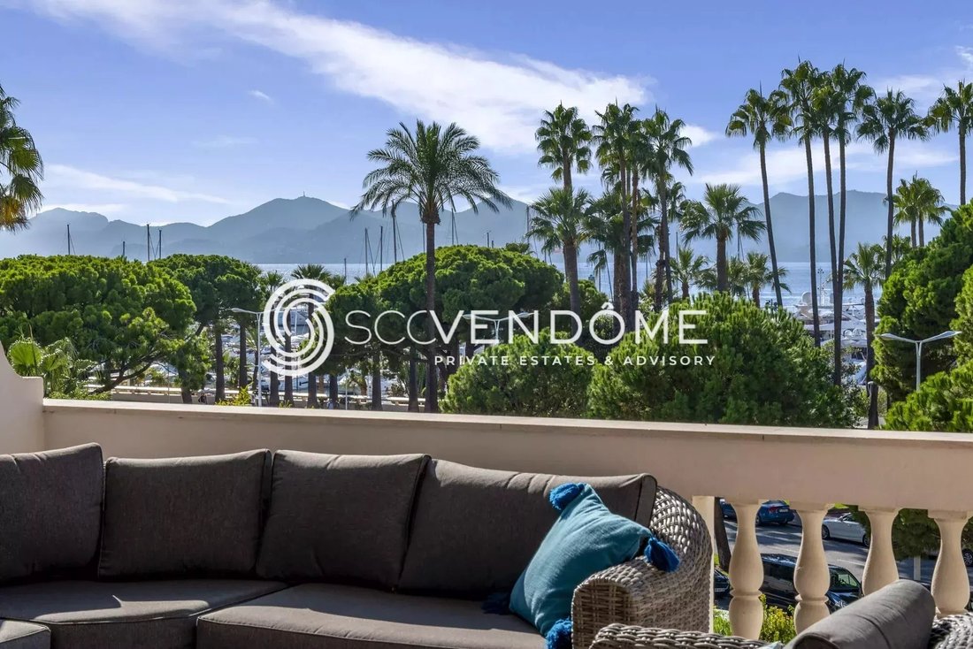 Wohnung in Cannes, Provence-Alpes-Côte d'Azur, Frankreich 1 - 17888702