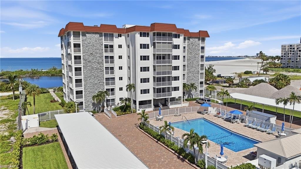 Condo in Fort Myers Beach, Florida, United States 4 - 18691365