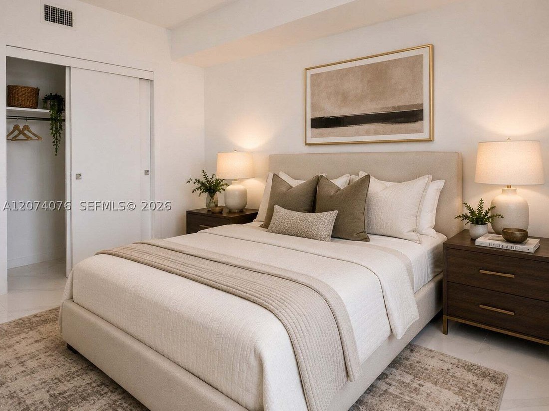 Condo in Hallandale Beach, Florida, United States 4 - 18689935