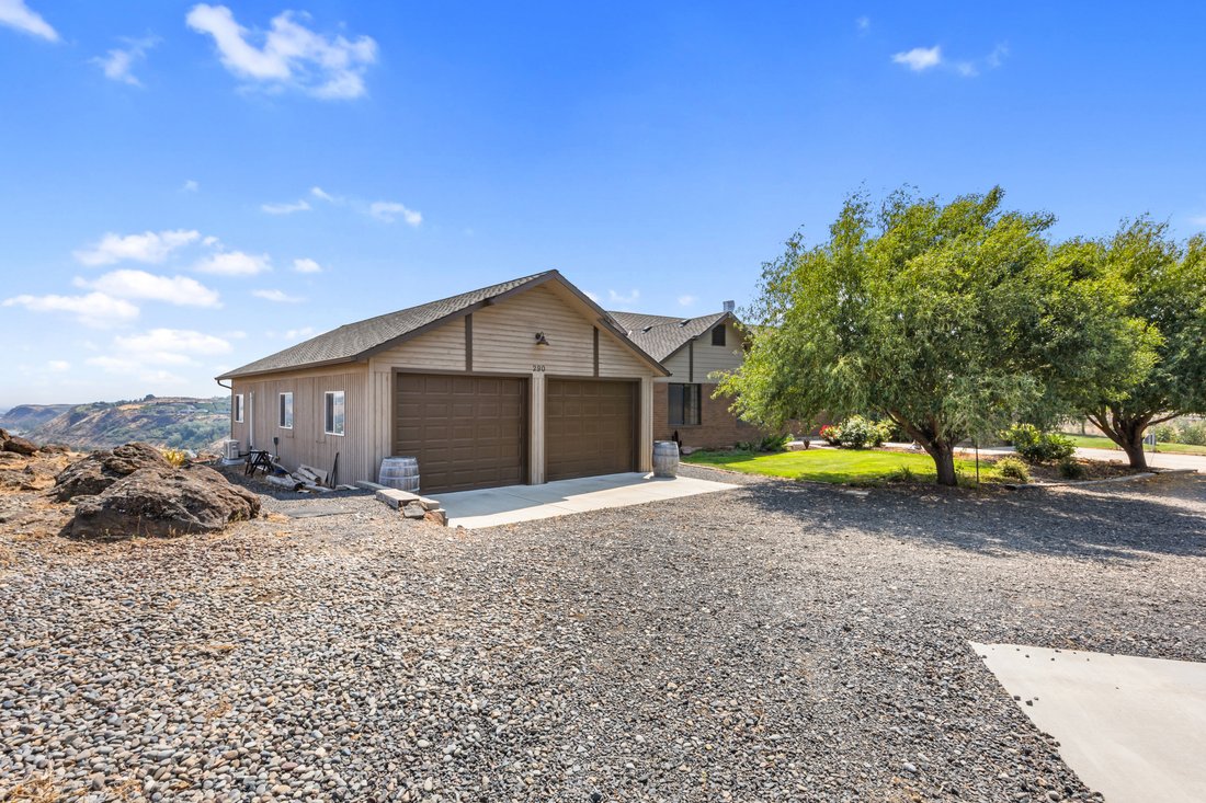 House in Yakima, Washington, United States 5 - 18689135