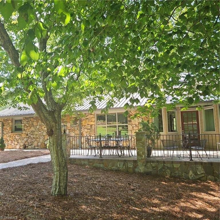 House in Walnut Cove, North Carolina, United States 2 - 18689763