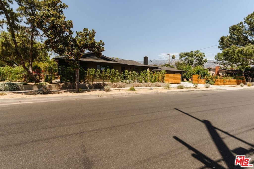 House in Altadena, California, United States 1 - 18689778
