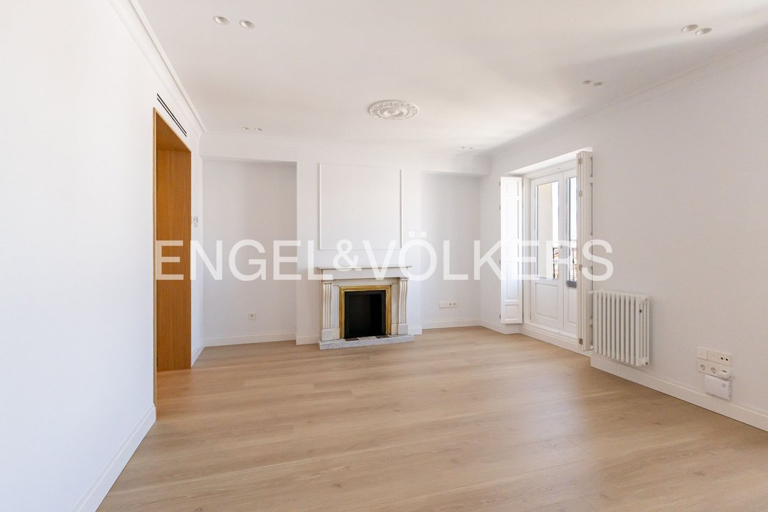 Apartment in Centro, Madrid, Spain 2 - 17814225