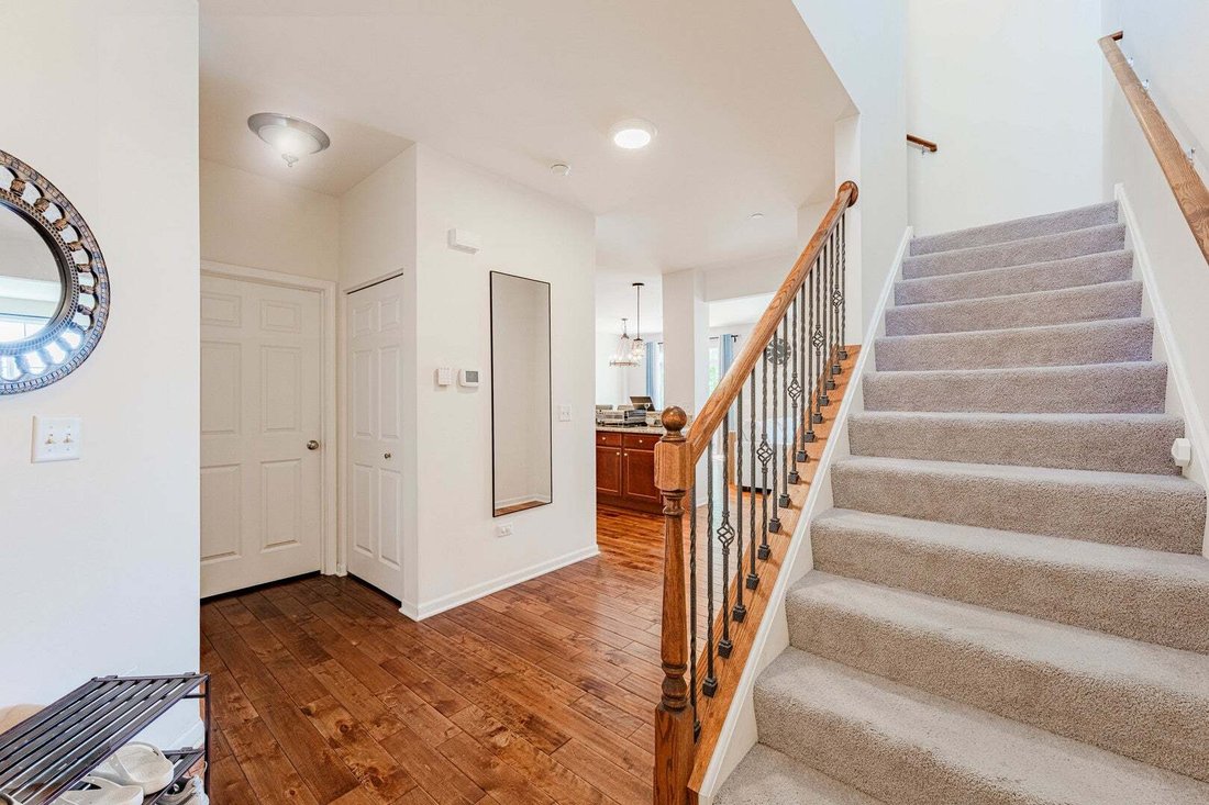 Condo in Naperville, Illinois, United States 2 - 18690440