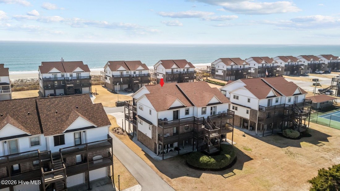 Condo in Emerald Isle, North Carolina, United States 1 - 18687809
