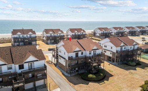 Condo in Emerald Isle, North Carolina, United States 1