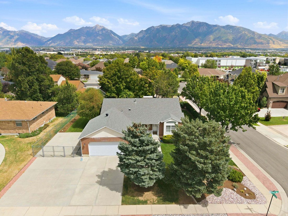House in South Jordan, Utah, United States 4 - 18689894