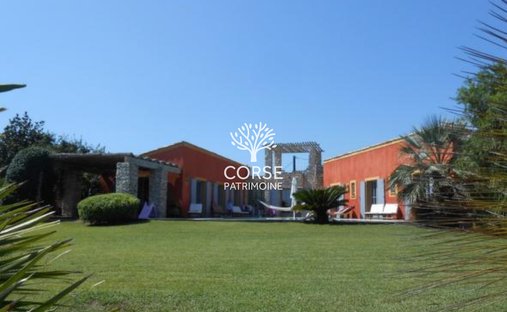 Villa in Bonifacio / Bunifaziu, Corsica, France 1